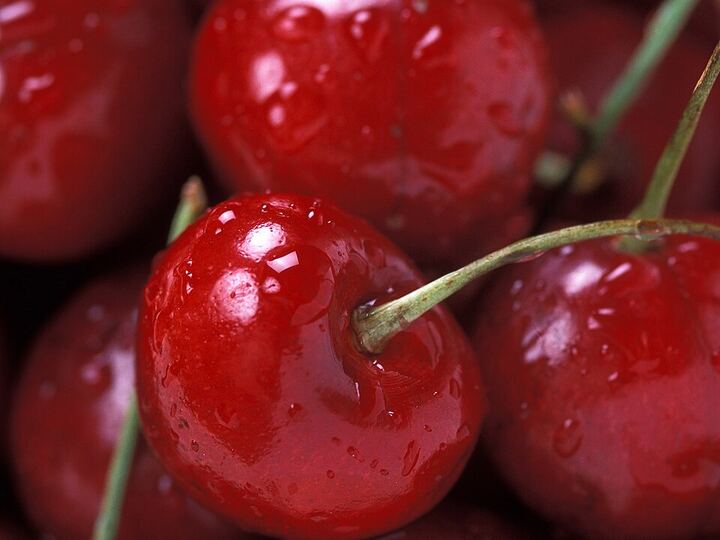 Bing Cherry: fruit